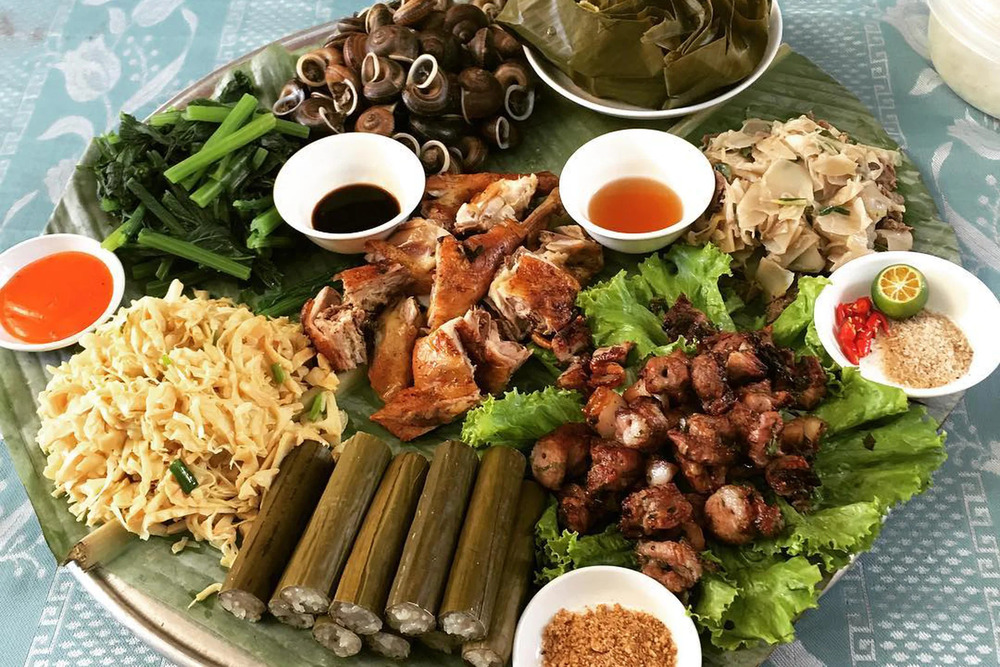 Du lịch ẩm thực vòng quanh Việt Nam.