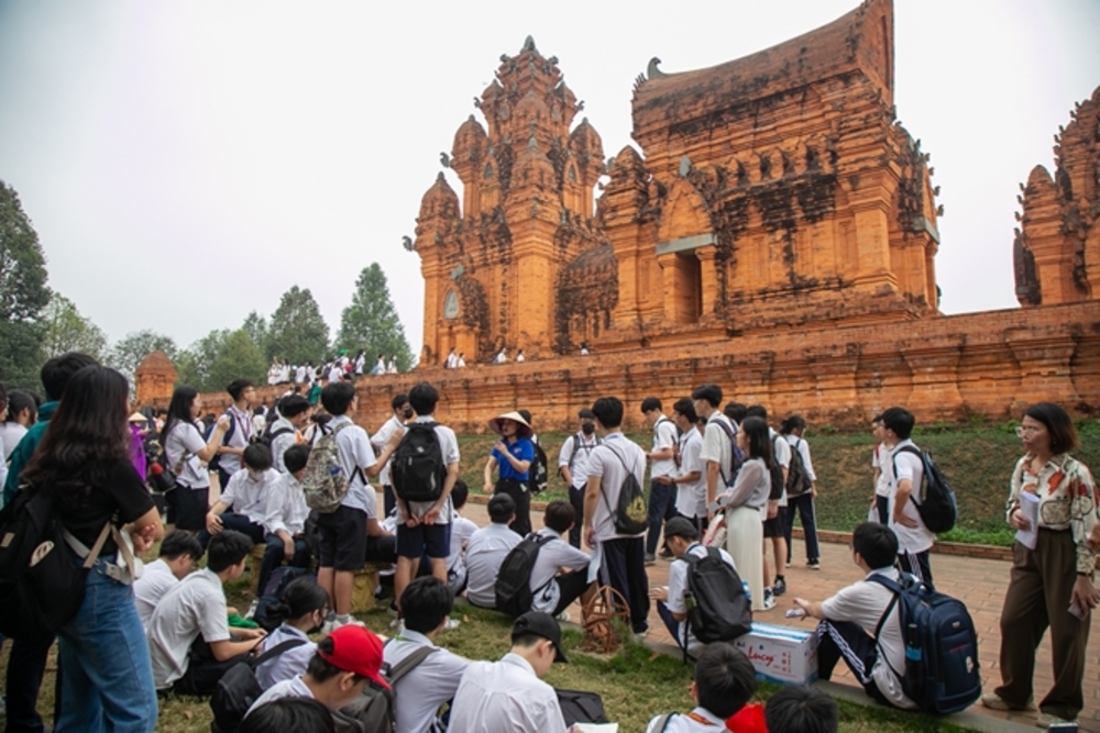 Du lịch kết hợp học tập Ngôn ngữ, văn hóa, ẩm thực