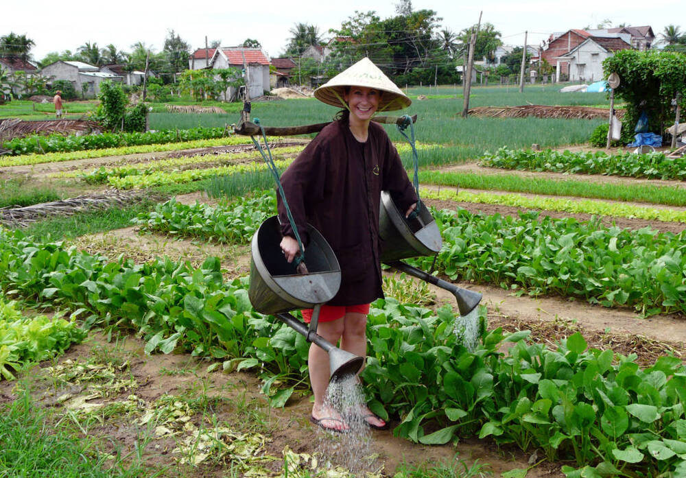 Du lịch nông trại: Trải nghiệm cuộc sống đồng quê.