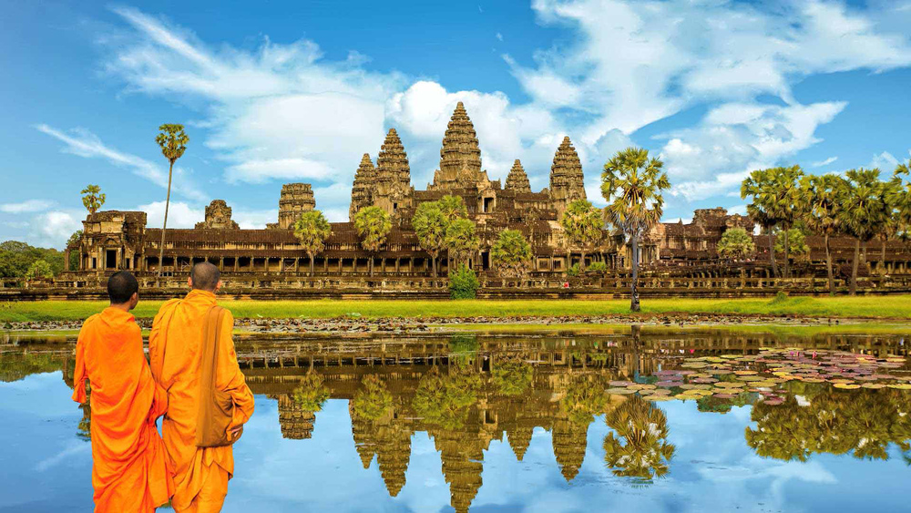Du lịch tâm linh và những địa điểm chùa chiền nổi tiếng.