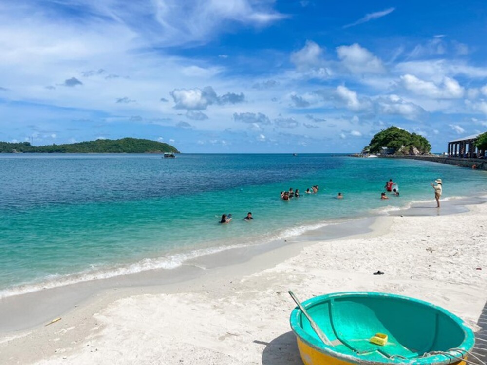 Khám phá vẻ đẹp của đảo Nam Du