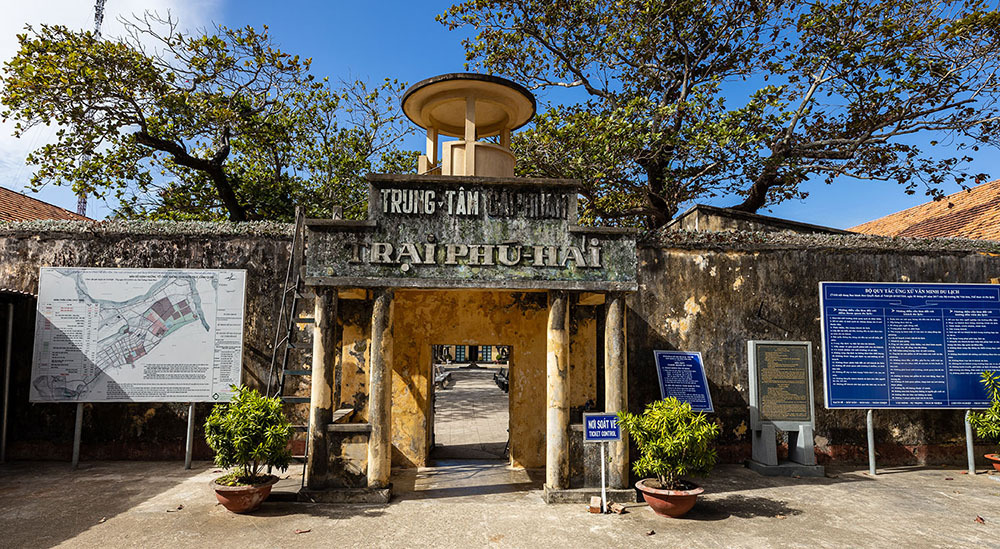 Tour du lịch Côn Đảo Về nguồn và khám phá biển đảo