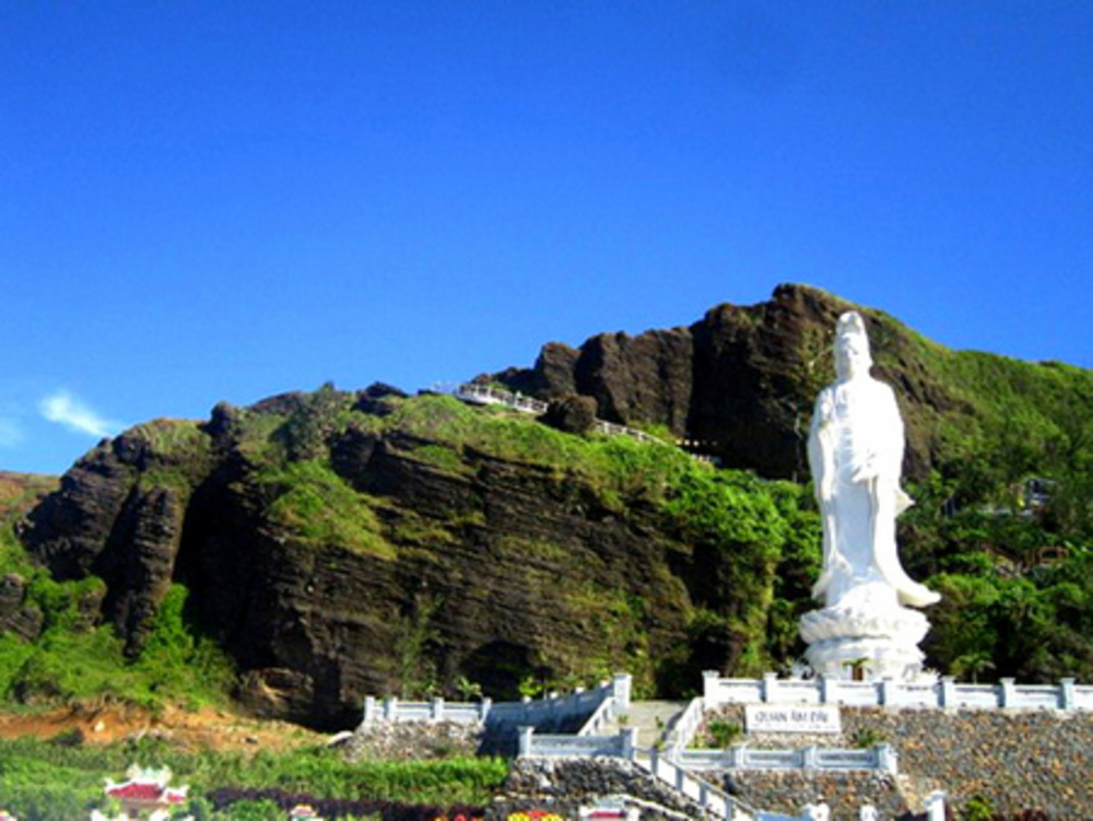 Vẻ đẹp hoang sơ của đảo Lý Sơn