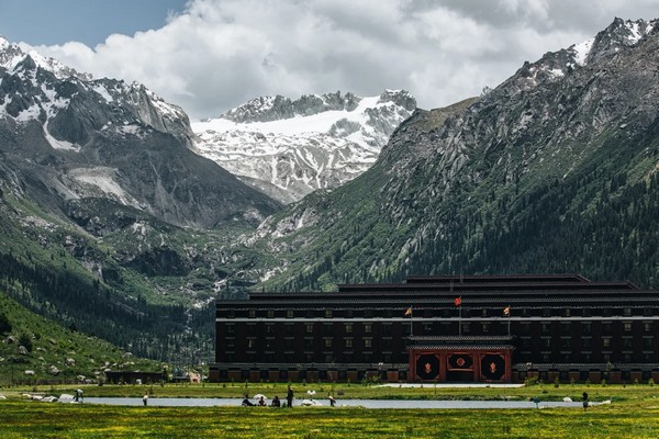 Tinh-Tho-A-Ba-trung-khanh