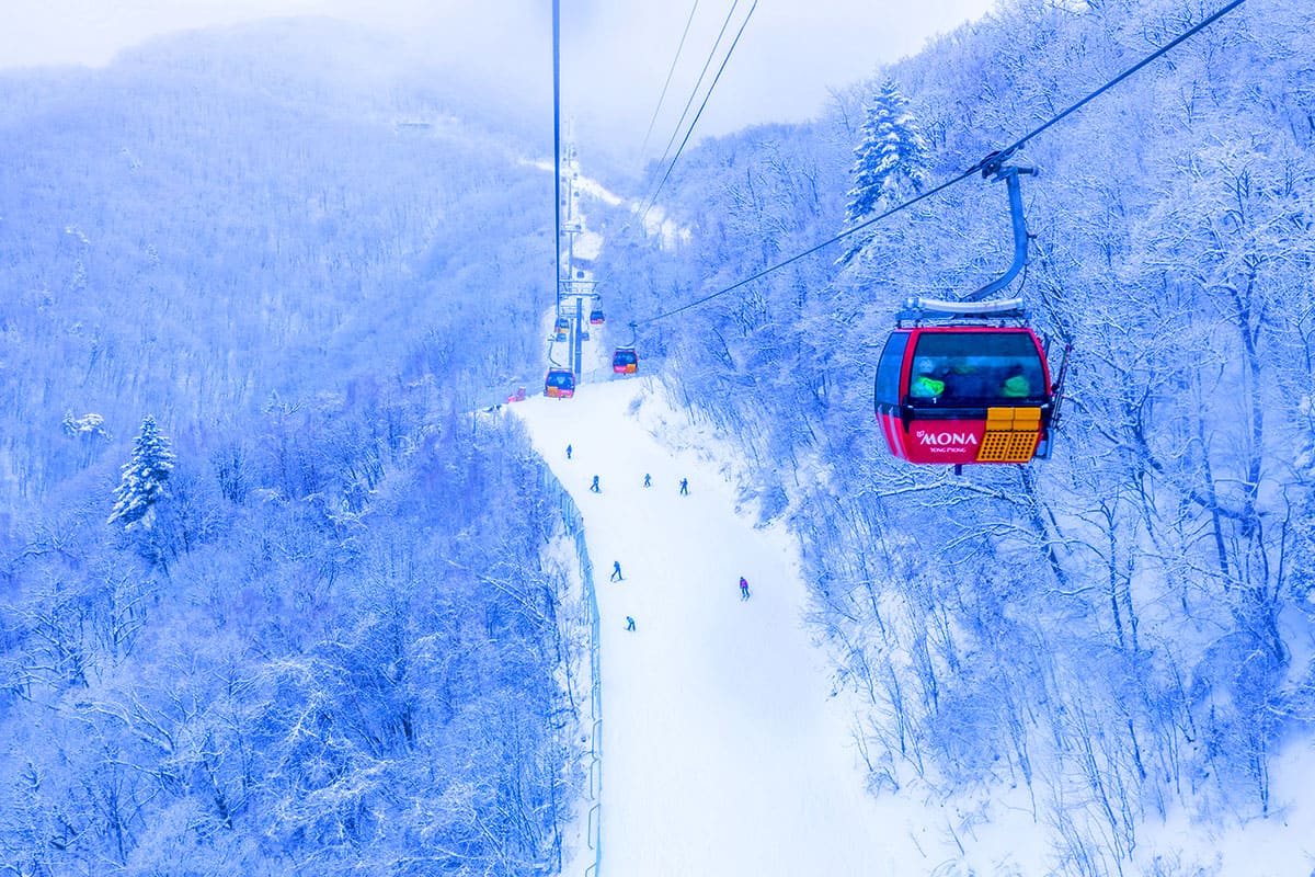 Di chuyển tại khu trượt tuyết Yabuli Ski Resort